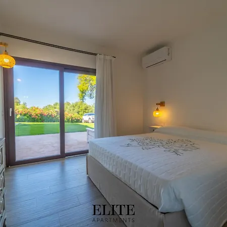 Guest house Luxury In Porto Rotondo Cugnana